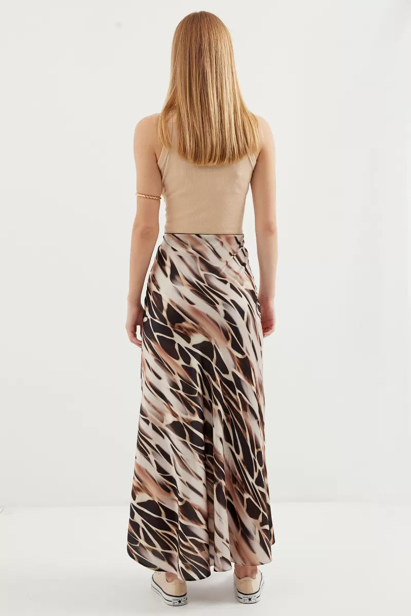 Kadın Desenli Saten Ekru Etek