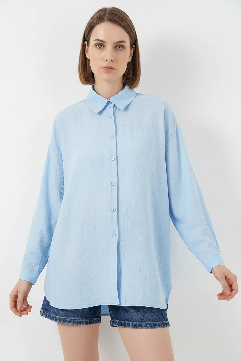 Kadın Oversize Kesim Pamuklu Mavi Gömlek