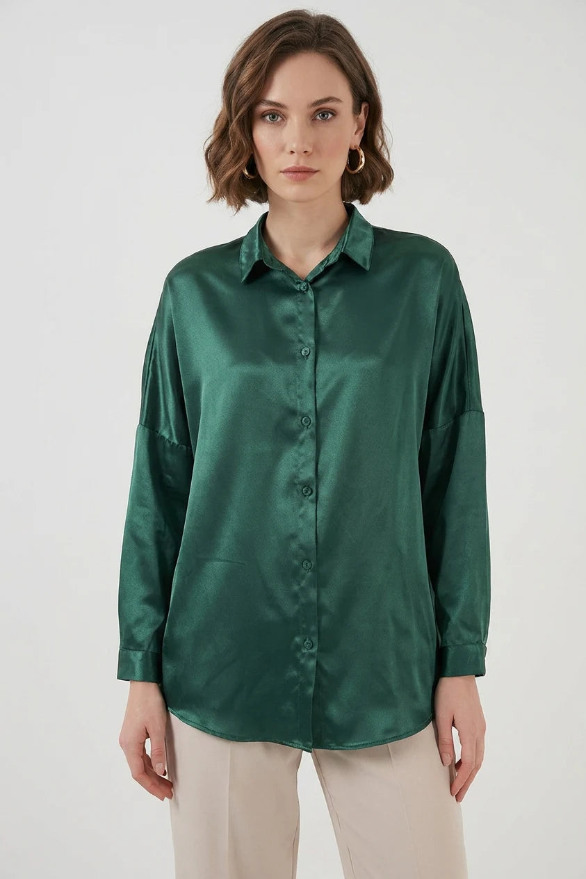 Kadın Oversize Kesim Saten Zümrüt Yeşili Gömlek