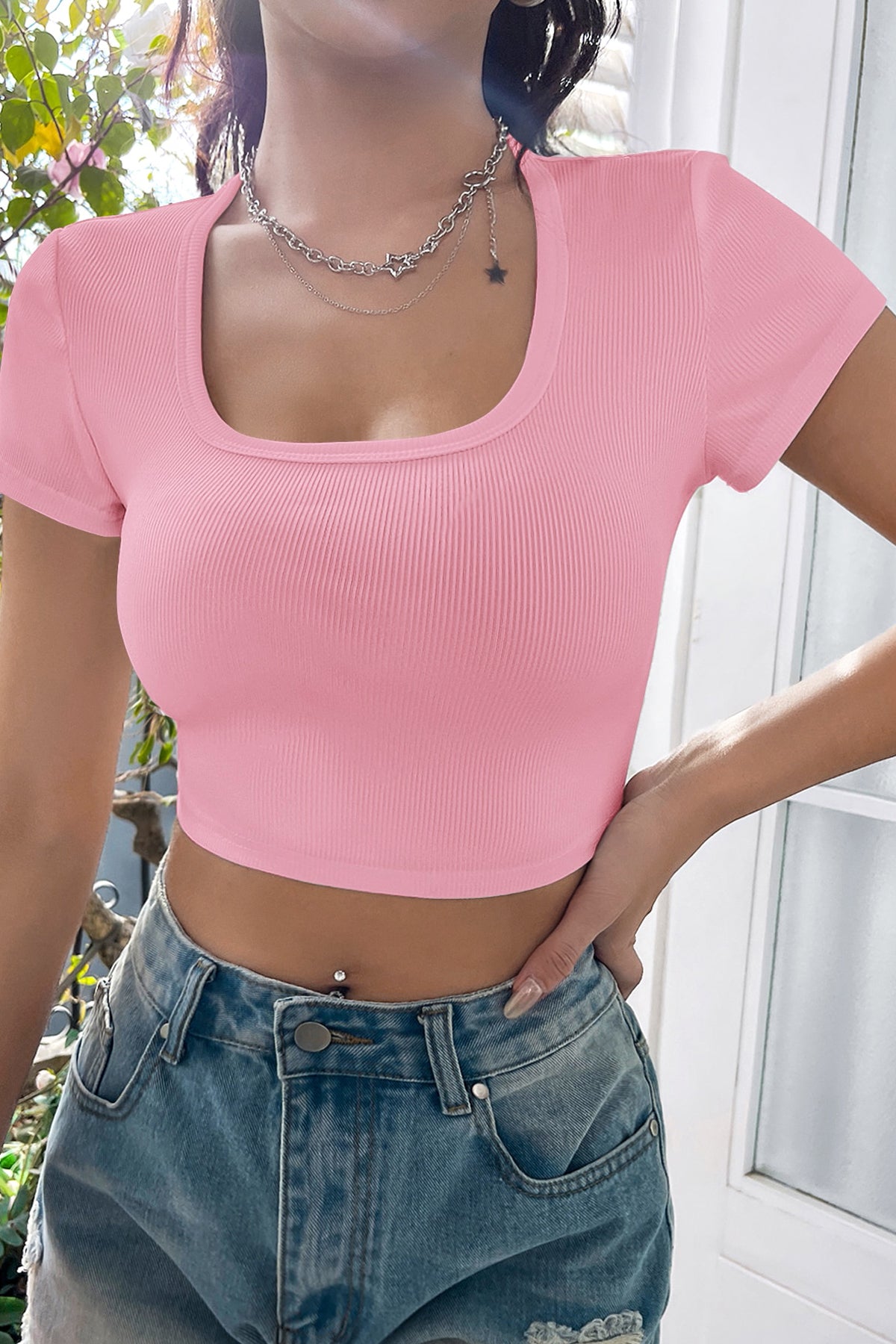 Kadın Pembe Yarım Kol Düz Yaka Crop Top Bluz