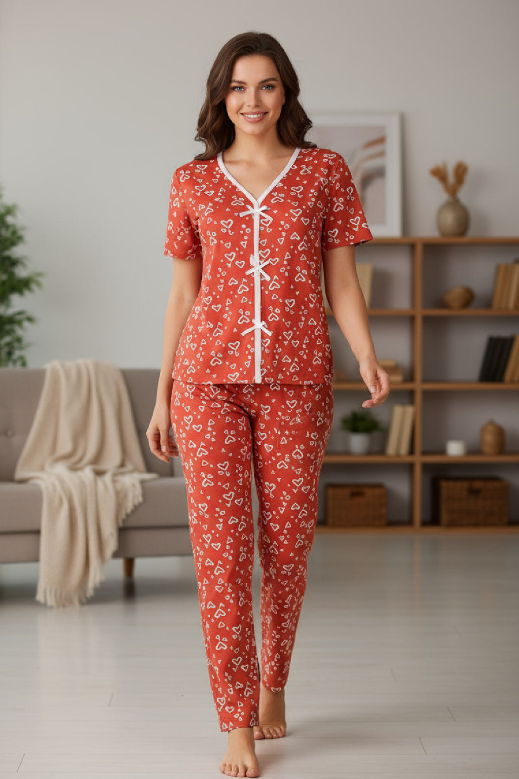 Kadın Turuncu Kalp Desenli Fiyonklu Kısa Kollu Uzun Pijama Takımı