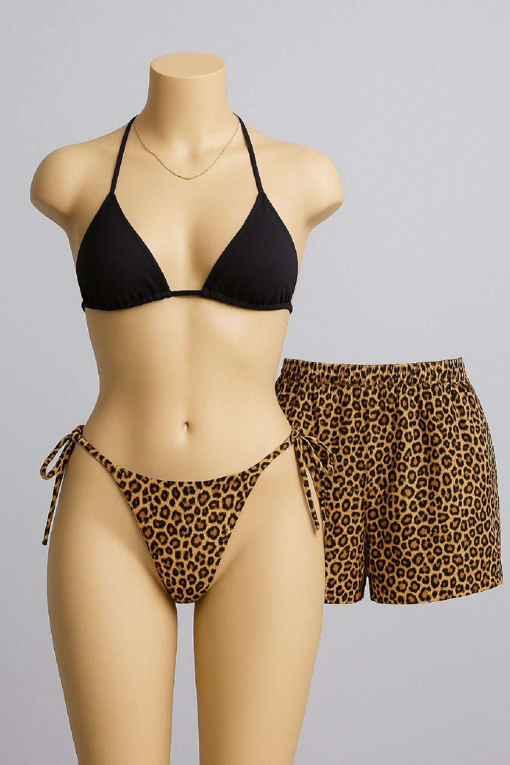 Kadın 3'lü Set Siyah ve Leopar Desenli Şortlu Yandan Bağlamalı Bikini Mayo Takımı