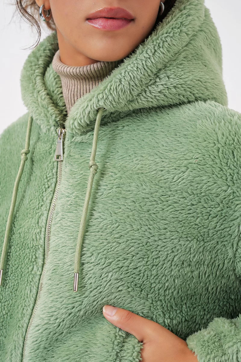 Kadın Kapüşonlu Crop Peluş Çağla Yeşili Ceket