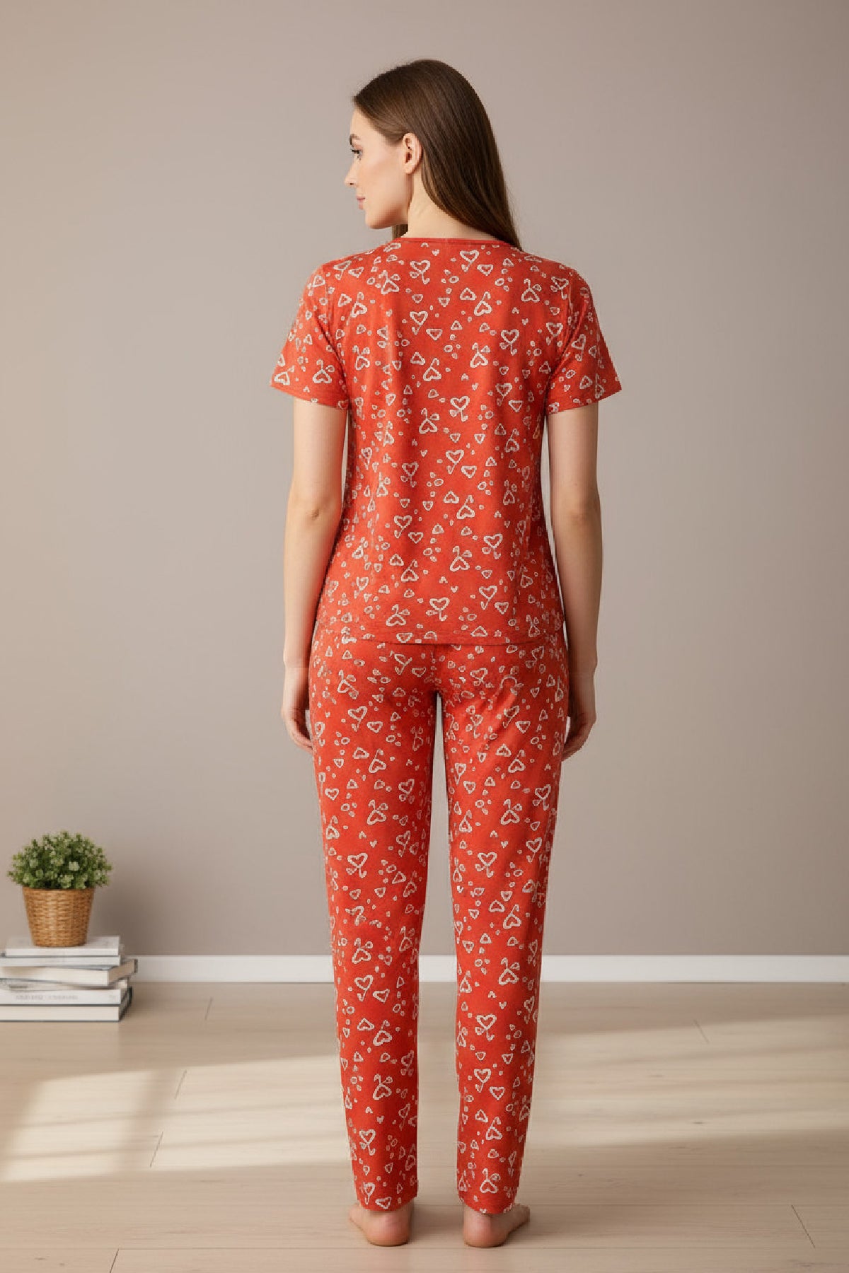 Kadın Turuncu Kalp Desenli Fiyonklu Kısa Kollu Uzun Pijama Takımı