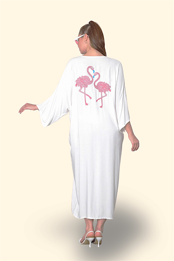 Beyaz V Yaka Önü Ve Sırtı Flamingo Nakışlı Cepli Oversize Uzun Gömlek Elbise