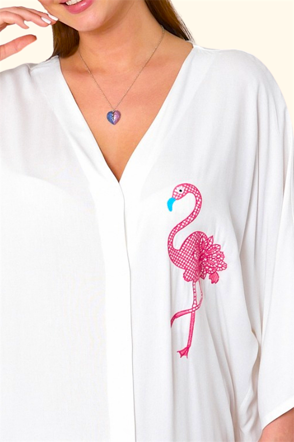 Beyaz V Yaka Önü Ve Sırtı Flamingo Nakışlı Cepli Oversize Uzun Gömlek Elbise
