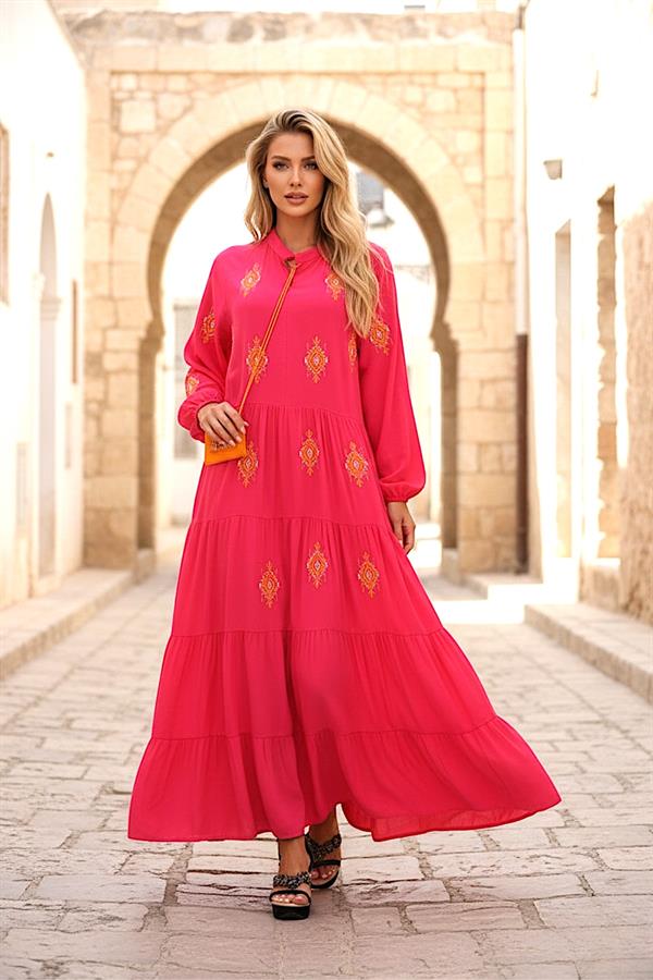 Pembe Önü Ve Kolları Otantik Nakışlı Eteği Kat Kat Uzun Elbise