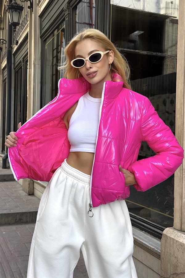 Pembe Parlak Su İtici Dik Yaka Kısa Şişme Mont