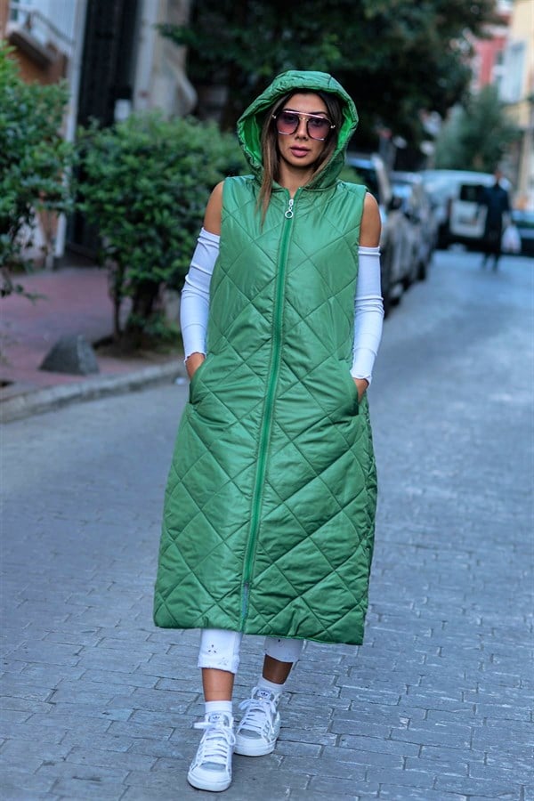 Yeşil Kapüşonlu Cepli Baklava Desen Uzun Şişme Yelek