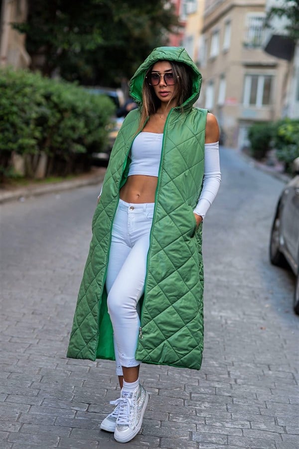 Yeşil Kapüşonlu Cepli Baklava Desen Uzun Şişme Yelek